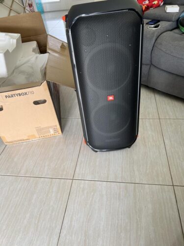 JBL PartyBox 710 Portable Indoor and Outdoor Party Speaker with Built-In Lights photo review