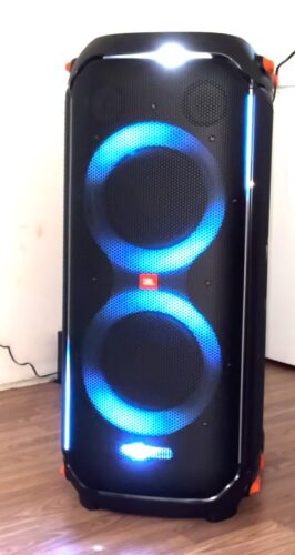 JBL PartyBox 710 Portable Indoor and Outdoor Party Speaker with Built-In Lights photo review